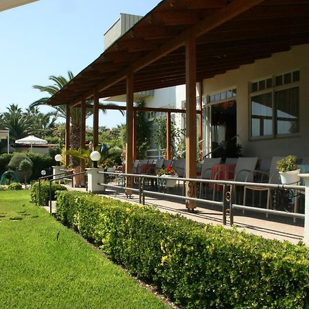 Batis Hotel Ливанатес Экстерьер фото