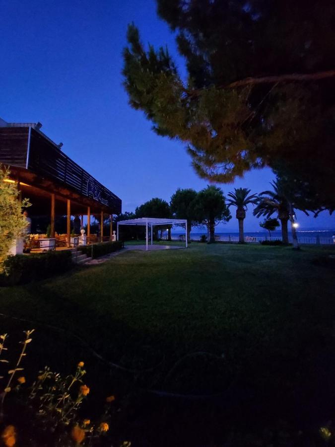 Batis Hotel Ливанатес Экстерьер фото
